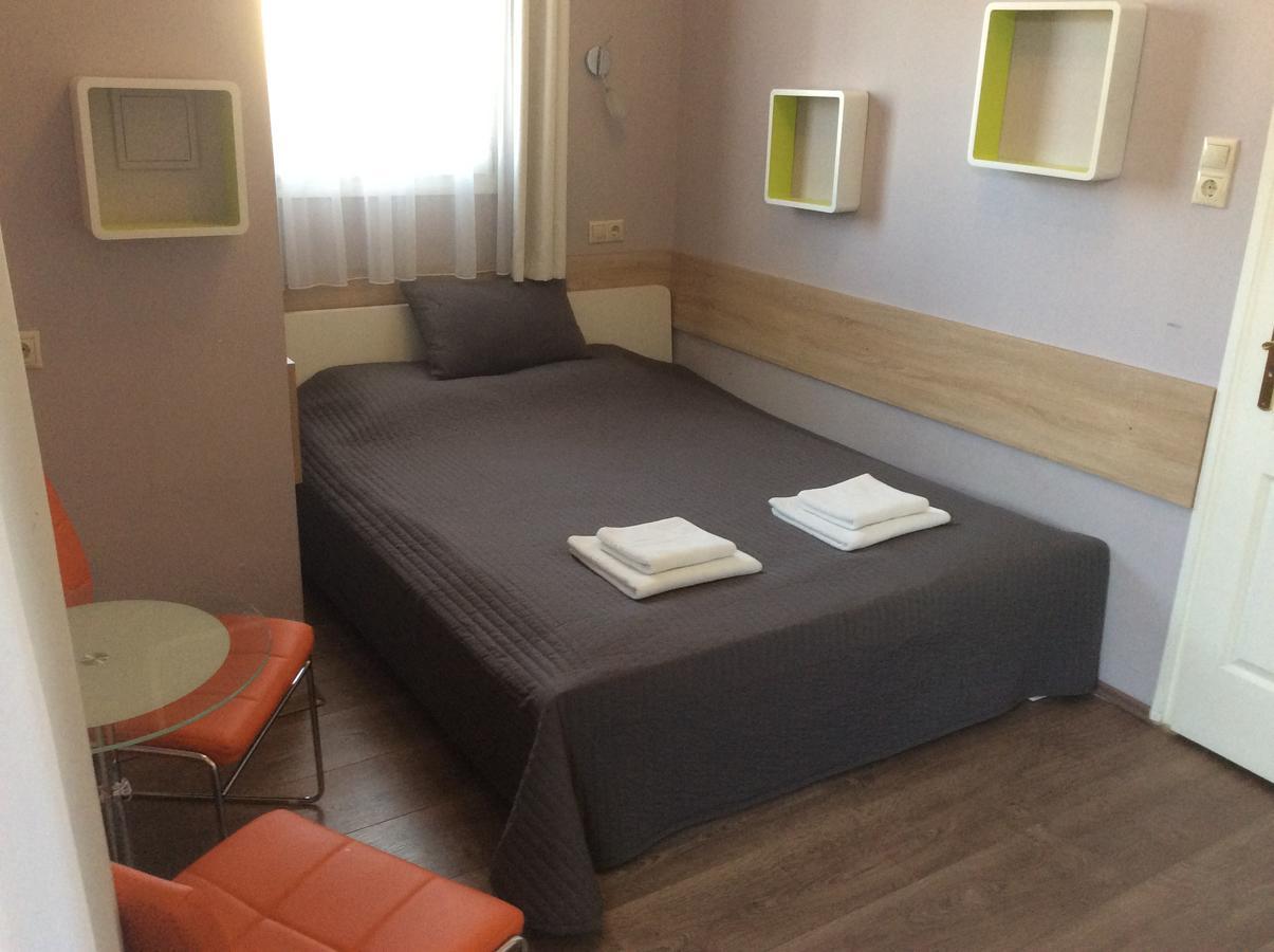Two Couples Apartment ブダペスト エクステリア 写真